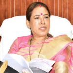 कैबिनेट मंत्री आर्य ने किया बालिकाओं को जागरूक