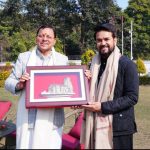 मुख्यमंत्री से मिले सांसद अनुराग ठाकुर