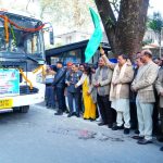 112 नई बसों को दिखाई हरी झंडी