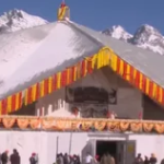 श्रद्धालुओं के लिए खुले हेमकुंट साहिब के कपाट