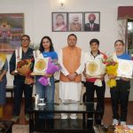मुख्यमंत्री से की खिलाड़ियों ने मुलाकात