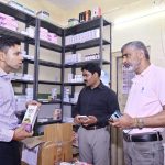 जनऔषधि केन्द्र का निरीक्षण किया