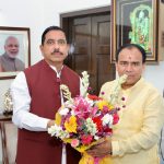 केंद्रीय शिक्षामंत्री से मिले डाक्टर धन सिंह रावत
