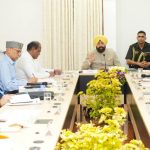 विद्यार्थियों को डिग्री के साथ ही उन्हें, सक्षम बनाए : राज्यपाल